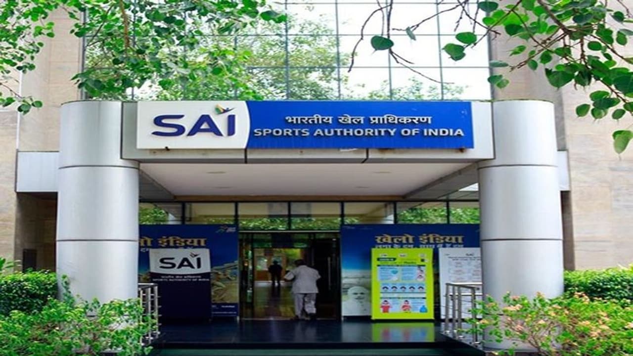 இந்திய விளையாட்டு ஆணையத்தில் வேலைவாய்ப்பு.... விண்ணப்பிப்பது எப்படி? விவரம் உள்ளே!! இந்திய விளையாட்டு ஆணையத்தில் வேலைவாய்ப்பு.... விண்ணப்பிப்பது எப்படி? விவரம் உள்ளே!!