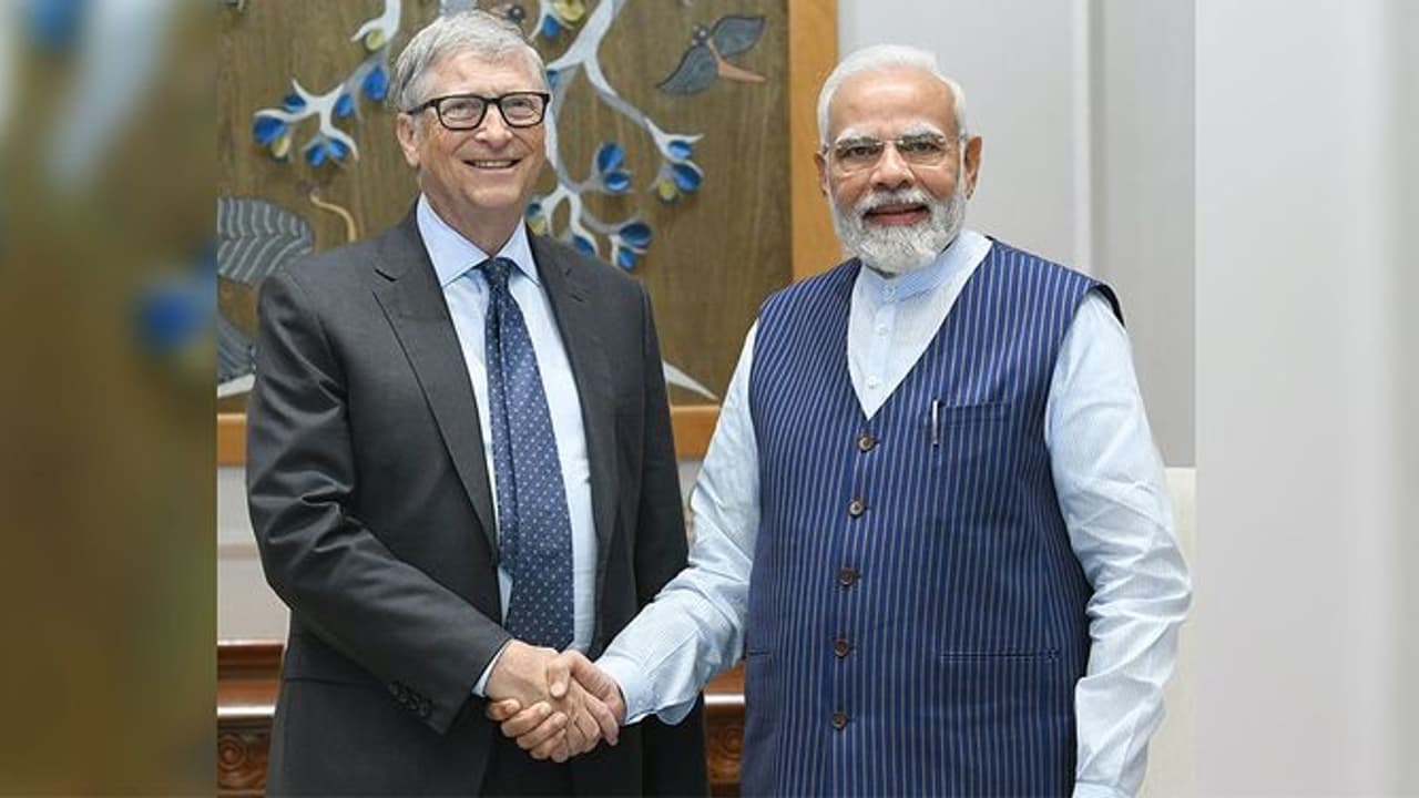 Bill Gates: கோவின் திட்டம் உலகத்துக்கே முன்மாதிரியானது பிரதமர் மோடியைச் சந்தித்த பில் கேட்ஸ் பாராட்டு Bill Gates: கோவின் திட்டம் உலகத்துக்கே முன்மாதிரியானது பிரதமர் மோடியைச் சந்தித்த பில் கேட்ஸ் பாராட்டு