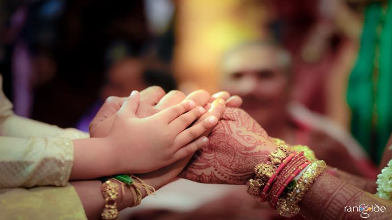 ആറുമാസം മുമ്പ് 'മരിച്ച' യുവാവ് മുഖ്യമന്ത്രിക്ക് കത്തെഴുതി; പ്രിയതമയോടൊത്ത് സസുഖം വാഴുന്നു!