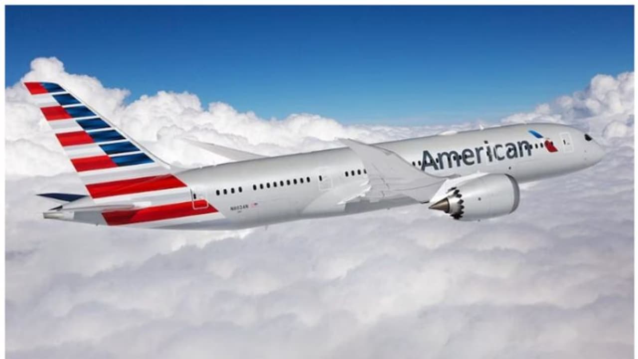  വിമാനത്തിൽ യാത്രക്കാരന് മേൽ മൂത്രമൊഴിച്ചു; അതിക്രമം ന്യൂയോർക്ക് ദില്ലി വിമാനത്തിൽ; വിദ്യാർത്ഥിക്കെതിരെ പരാതി 