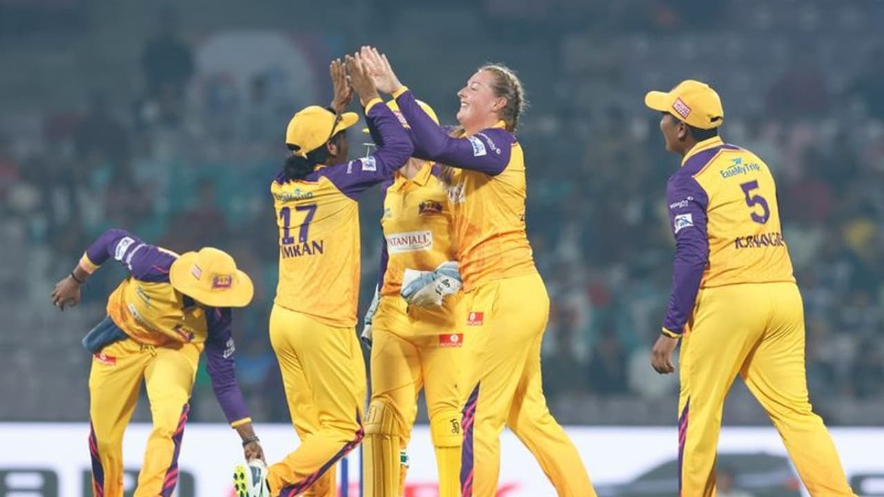 WPL 2023: மும்பை இந்தியன்ஸ் யுபி வாரியர்ஸ் பலப்பரீட்சை..! டாஸ் ரிப்போர்ட் WPL 2023: மும்பை இந்தியன்ஸ் யுபி வாரியர்ஸ் பலப்பரீட்சை..! டாஸ் ரிப்போர்ட்