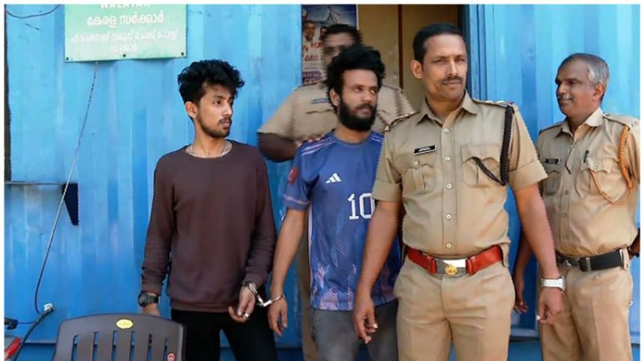 എയർ ബസിൽ എക്സൈസ് പരിശോധന; പാലക്കാട്ട് എംഡിഎംഎയുമായി രണ്ടുപേർ അറസ്റ്റിൽ