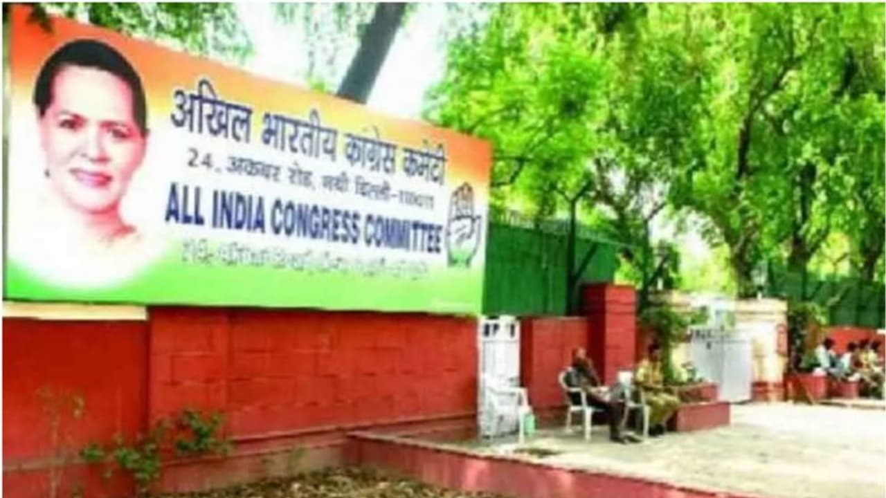 കോണ്‍ഗ്രസ് പ്രവര്‍ത്തക സമിതി വൈകില്ല,ഹോളിക്ക് പിന്നാലെ ചര്‍ച്ച,പാര്‍ലമെന്‍റ് സമ്മേളനത്തിനിടെ പ്രഖ്യാപിക്കും 