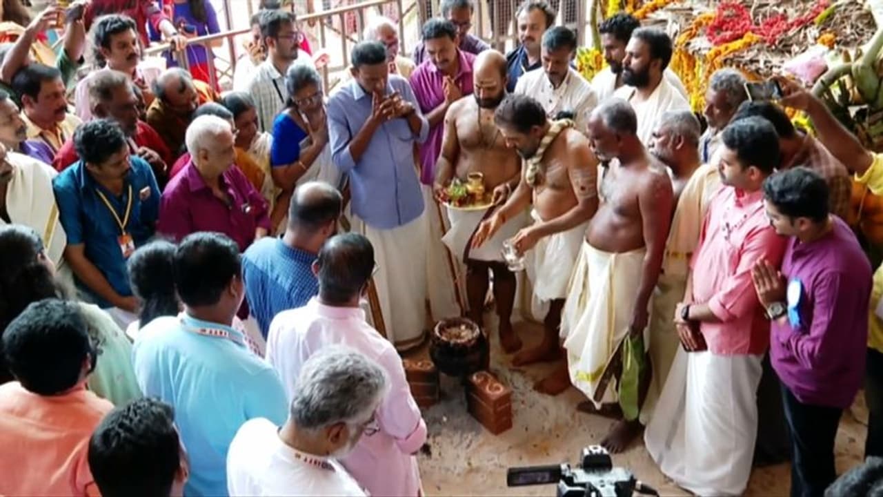 പുണ്യം, മനം നിറച്ച് പൊങ്കാല: നിവേദ്യമർപ്പിച്ച് ഭക്തർ വീടുകളിലേക്ക് മടങ്ങുന്നു