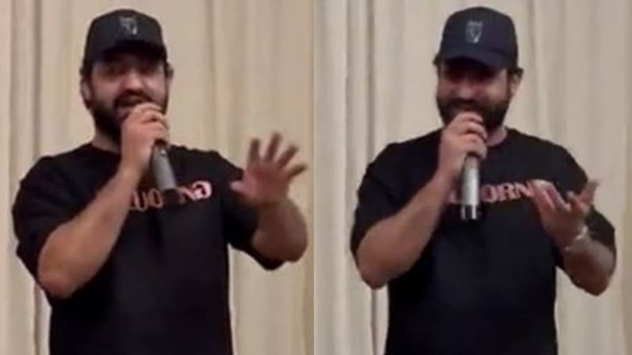 మనది రక్తబంధం కంటే గొప్పది.. మీరే నా బలం.. అమెరికాలో ఫ్యాన్స్ తో ఎన్టీఆర్ ఎమోషనల్ వర్డ్స్.. వైరల్! మనది రక్తబంధం కంటే గొప్పది.. మీరే నా బలం.. అమెరికాలో ఫ్యాన్స్ తో ఎన్టీఆర్ ఎమోషనల్ వర్డ్స్.. వైరల్!