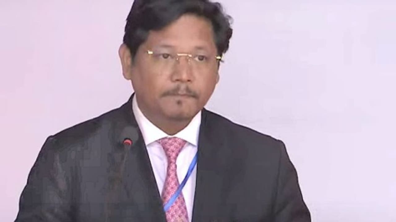 நாகாலாந்து முதல்வராக நெய்பியு ரியோ, மேகாலயா முதல்வராக கான்ராட் சங்மா பதவியேற்பு; பிரதமர் பங்கேற்பு!!