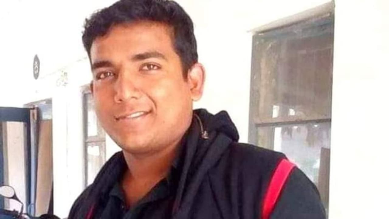 ബൈക്ക് നിയന്ത്രം തെറ്റി വൈദ്യുത പോസ്റ്റിലിടിച്ചു, സൈനികന് ദാരുണാന്ത്യം; അപകടം നാട്ടിലെത്തി ഒരാഴ്ചക്കുള്ളില്‍