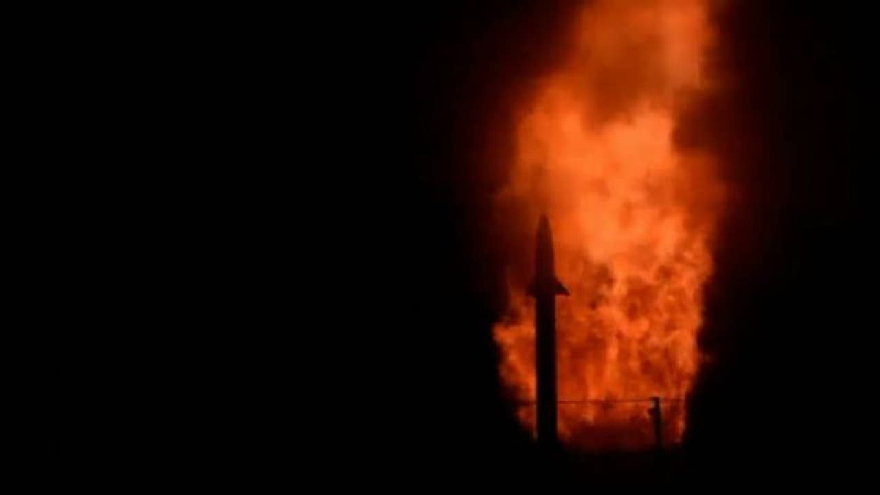 ഐഎസ്ആർഒയുടെ ഉപഗ്രഹ പുനഃപ്രവേശന ദൌത്യം വിജയകരം, മേഘ ട്രോപ്പിക്കസ് കത്തിത്തീർന്നു ഐഎസ്ആർഒയുടെ ഉപഗ്രഹ പുനഃപ്രവേശന ദൌത്യം വിജയകരം, മേഘ ട്രോപ്പിക്കസ് കത്തിത്തീർന്നു