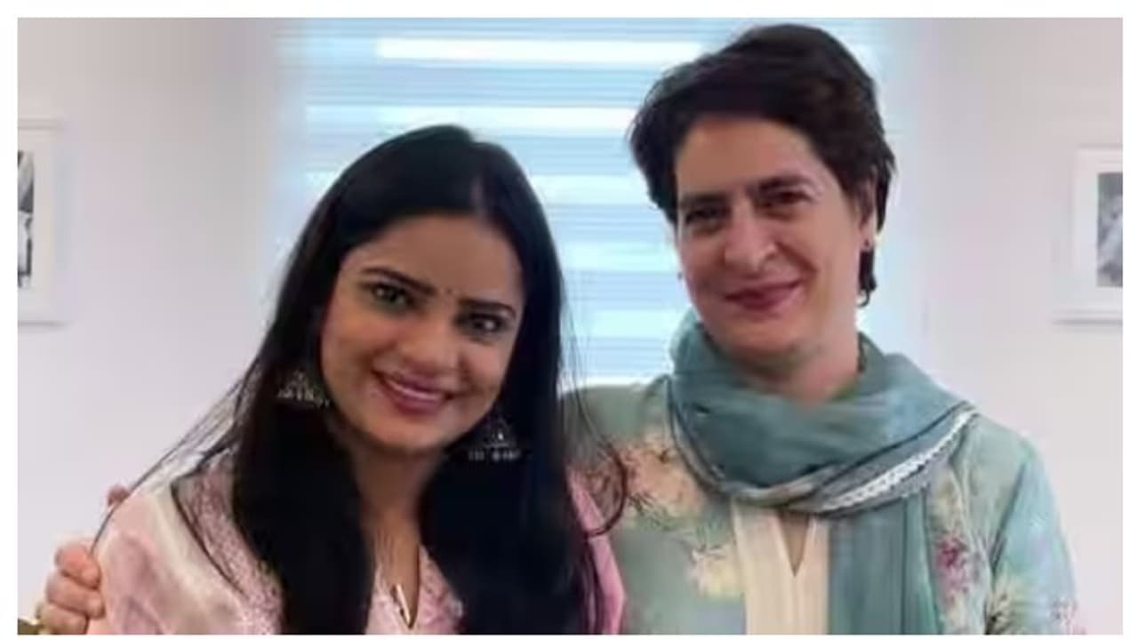 അർച്ചന ഗൗതത്തിനെതിരെ ഭീഷണി; പ്രിയങ്ക ഗാന്ധിയുടെ പേഴ്സണൽ സ്റ്റാഫിനെതിരെ കേസ് അർച്ചന ഗൗതത്തിനെതിരെ ഭീഷണി; പ്രിയങ്ക ഗാന്ധിയുടെ പേഴ്സണൽ സ്റ്റാഫിനെതിരെ കേസ്