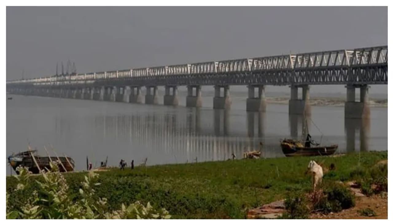 ഗുവാഹത്തിയിൽ 89 പാലങ്ങൾ പൊളിക്കും; കാരണം ഇതാണ്... ഗുവാഹത്തിയിൽ 89 പാലങ്ങൾ പൊളിക്കും; കാരണം ഇതാണ്...