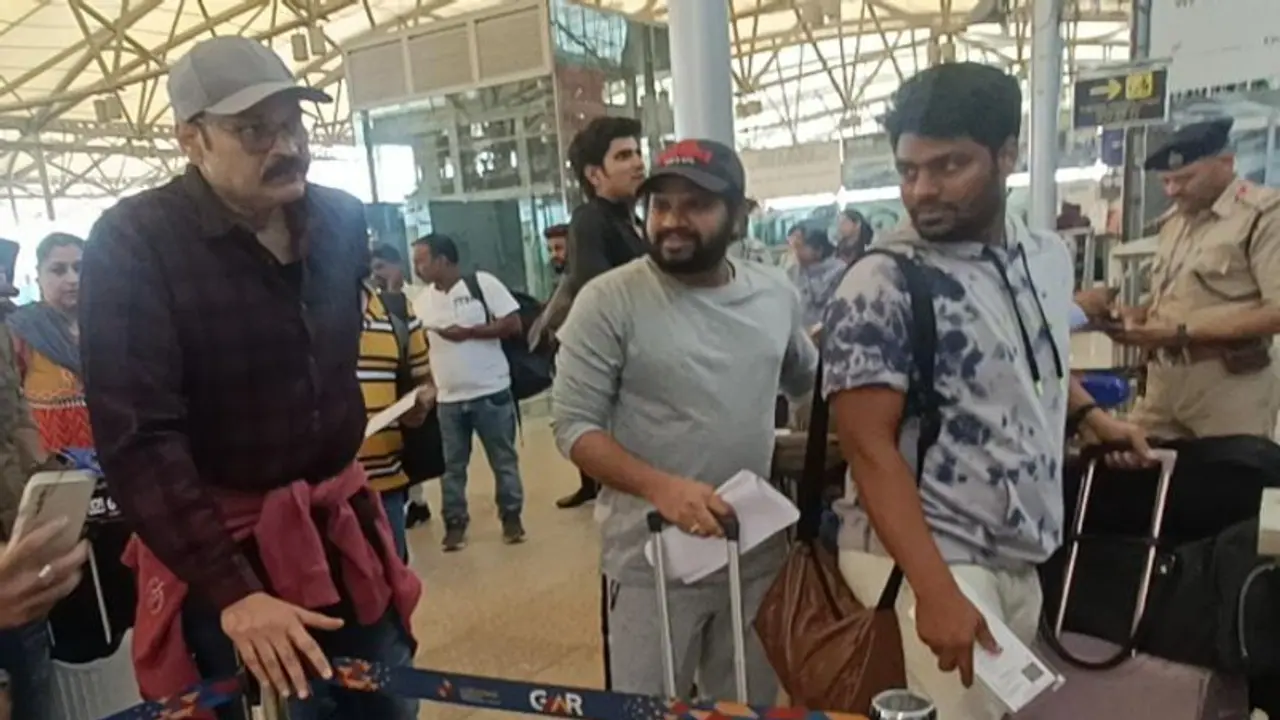 ఆస్ట్రేలియాకు నాగబాబు, హైపర్ ఆది.. వారం రోజుల పాటు అక్కడే.. ఎందుకోసమంటే.. ఆస్ట్రేలియాకు నాగబాబు, హైపర్ ఆది.. వారం రోజుల పాటు అక్కడే.. ఎందుకోసమంటే..