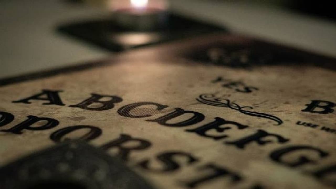 ഓജോബോർഡ് കളിച്ചു, പരിഭ്രാന്തി കൂടി തളർന്നുവീണ 28 പെൺകുട്ടികളെ ആശുപത്രിയിൽ പ്രവേശിപ്പിച്ചു ഓജോബോർഡ് കളിച്ചു, പരിഭ്രാന്തി കൂടി തളർന്നുവീണ 28 പെൺകുട്ടികളെ ആശുപത്രിയിൽ പ്രവേശിപ്പിച്ചു