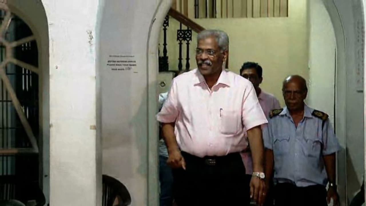 ലൈഫ് മിഷൻ കേസ്; രണ്ടാം ദിവസം സിഎം രവീന്ദ്രനെ ചോദ്യം ചെയ്തത് 10 മണിക്കൂർ