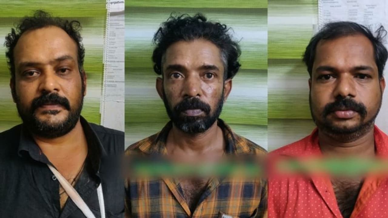 പൊങ്കാലയ്ക്കിടെ ഗുണ്ടാ ആക്രമണം; മുഖ്യപ്രതി ഉള്പ്പടെ നാല് പേർ കസ്റ്റഡിയിൽ പൊങ്കാലയ്ക്കിടെ ഗുണ്ടാ ആക്രമണം; മുഖ്യപ്രതി ഉള്പ്പടെ നാല് പേർ കസ്റ്റഡിയിൽ