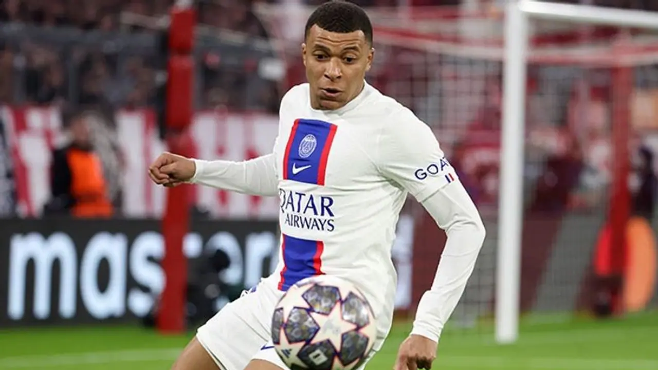 കരാര് പുതുക്കുക, അല്ലെങ്കില് ക്ലബ് വിടുക! തീരുമാനം പത്ത് ദിവസത്തിനകം; എംബാപ്പെയ്ക്ക് പിഎസ്ജിയുടെ ശാസനം കരാര് പുതുക്കുക, അല്ലെങ്കില് ക്ലബ് വിടുക! തീരുമാനം പത്ത് ദിവസത്തിനകം; എംബാപ്പെയ്ക്ക് പിഎസ്ജിയുടെ ശാസനം