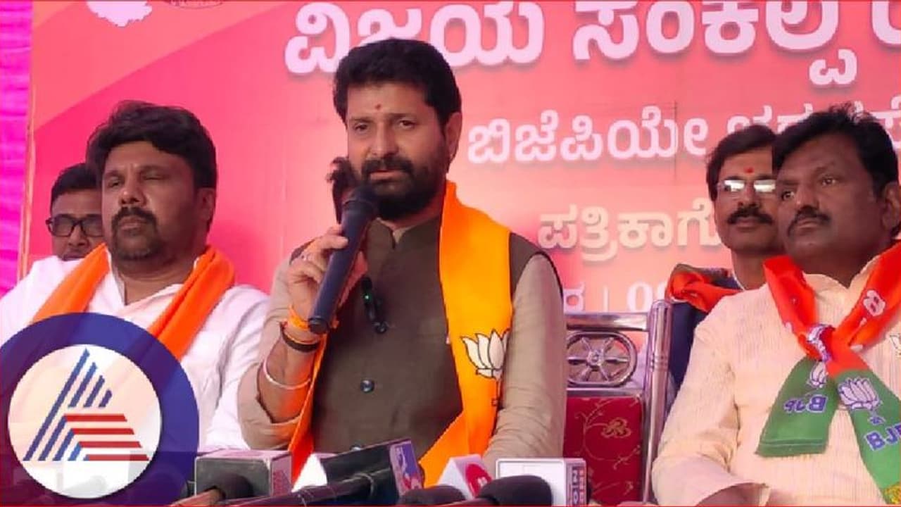 ಕಾಂಗ್ರೆಸ್ ಅಧಿಕಾರಕ್ಕೆ ಬಂದ್ರೆ ಎಲ್ಲಾ ಕಡೆ ಕುಕ್ಕರ್ ಬಾಂಬ್ ಬ್ಲಾಸ್ಟ್ ಆಗೋದು ಗ್ಯಾರೆಂಟಿ: ಸಿ.ಟಿ.ರವಿ ಕಾಂಗ್ರೆಸ್ ಅಧಿಕಾರಕ್ಕೆ ಬಂದ್ರೆ ಎಲ್ಲಾ ಕಡೆ ಕುಕ್ಕರ್ ಬಾಂಬ್ ಬ್ಲಾಸ್ಟ್ ಆಗೋದು ಗ್ಯಾರೆಂಟಿ: ಸಿ.ಟಿ.ರವಿ