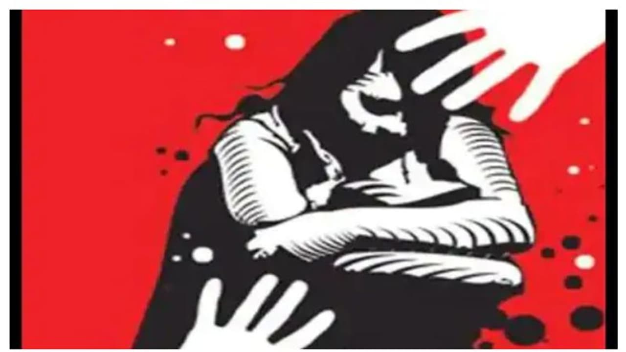 59 പോക്സോ കേസുകൾ, 150 ഗൗരവതരമായ കേസുകൾ; സ്കൂൾ ജീവനക്കാർ പ്രതികളായ കേസുകളുടെ കണക്ക് സഭയിൽ വച്ച് മുഖ്യമന്ത്രി 59 പോക്സോ കേസുകൾ, 150 ഗൗരവതരമായ കേസുകൾ; സ്കൂൾ ജീവനക്കാർ പ്രതികളായ കേസുകളുടെ കണക്ക് സഭയിൽ വച്ച് മുഖ്യമന്ത്രി