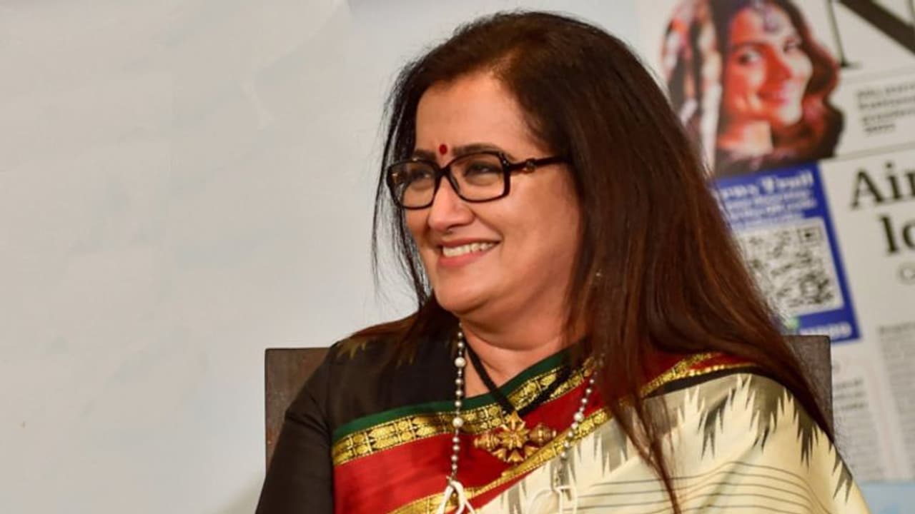 Mandya : ಸಂಸದೆ ಸುಮಲತಾ ಭಾವಚಿತ್ರ ತೆರವು