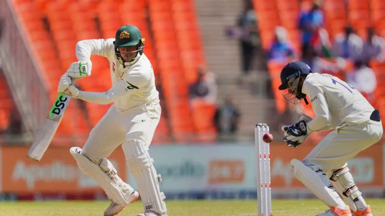 IND vs AUS, 4th Test: Twitter slams India's weird call to review Khawaja's lbw; says 'Worst DRS of the series' IND vs AUS, 4th Test: Twitter slams India's weird call to review Khawaja's lbw; says 'Worst DRS of the series'