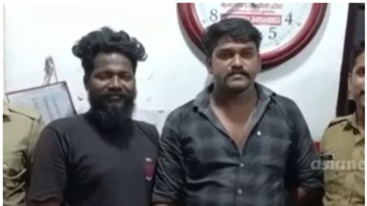 മുടിവെട്ടിയതും വസ്ത്രത്തെയും കളിയാക്കി, റോഡിൽ തള്ളിയിട്ടു; വിദ്യാർത്ഥിനിയെ മര്‍ദ്ദിച്ചവര്‍ അറസ്റ്റില്‍