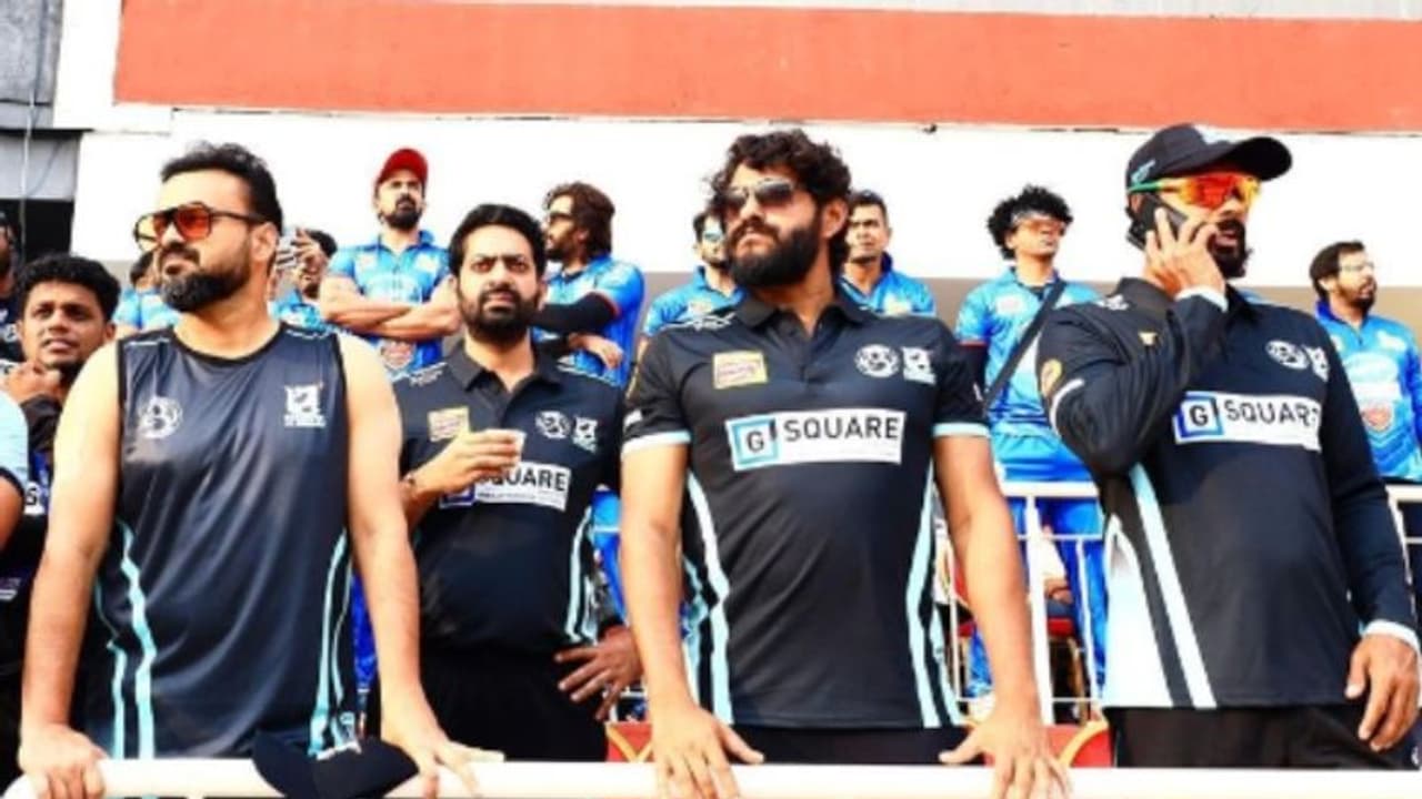 ആശ്വാസജയം തേടി കേരള സ്ട്രൈക്കേഴ്സ്; സിസിഎല്ലിലെ അവസാന മത്സരം ഇന്ന് ആശ്വാസജയം തേടി കേരള സ്ട്രൈക്കേഴ്സ്; സിസിഎല്ലിലെ അവസാന മത്സരം ഇന്ന്