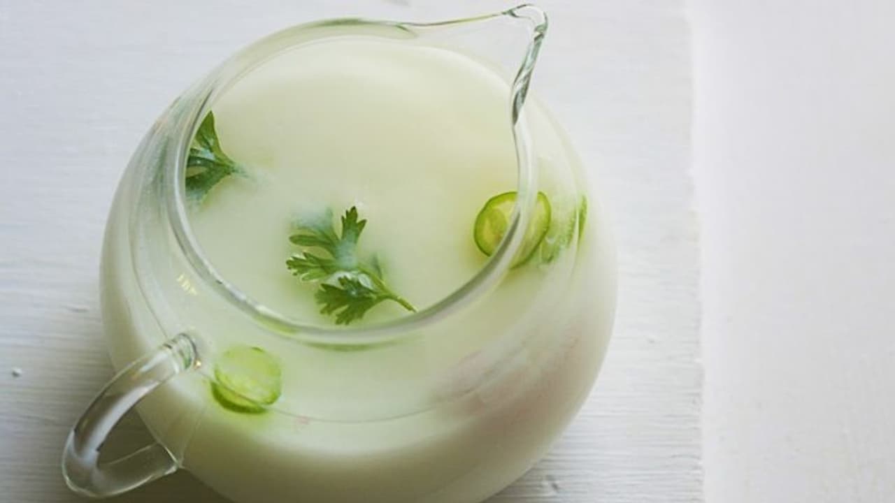 വേനൽക്കാലത്ത് മോര് കഴിക്കുന്നതിന്റെ ആരോഗ്യ ഗുണങ്ങൾ വേനൽക്കാലത്ത് മോര് കഴിക്കുന്നതിന്റെ ആരോഗ്യ ഗുണങ്ങൾ