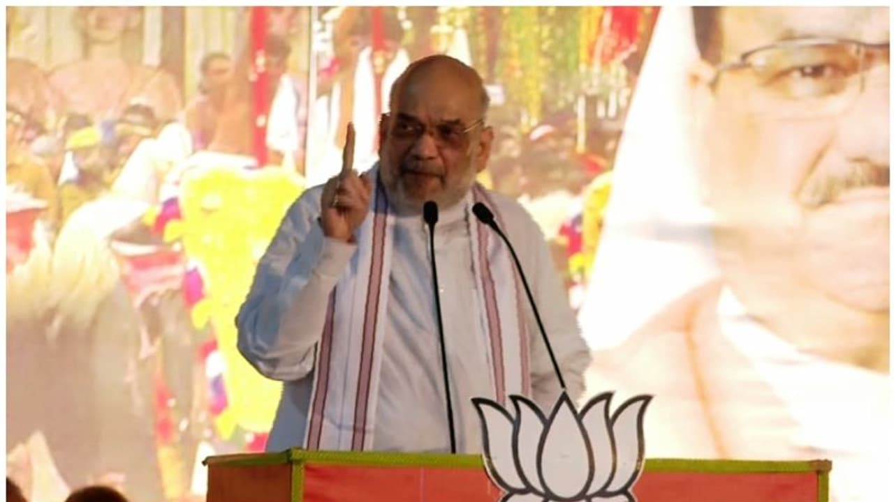 ಕೋಮು ಗಲಭೆಕೋರರಿಗೆ ತಲೆ ಕೆಳಗೆ ನೇತು ಹಾಕಿ ಶಿಕ್ಷೆ: ರಾಮನವಮಿ ಹಿಂಸಾಚಾರ ಬೆನ್ನಲ್ಲೇ ಅಮಿತ್ ಶಾ ಗುಡುಗು ಕೋಮು ಗಲಭೆಕೋರರಿಗೆ ತಲೆ ಕೆಳಗೆ ನೇತು ಹಾಕಿ ಶಿಕ್ಷೆ: ರಾಮನವಮಿ ಹಿಂಸಾಚಾರ ಬೆನ್ನಲ್ಲೇ ಅಮಿತ್ ಶಾ ಗುಡುಗು