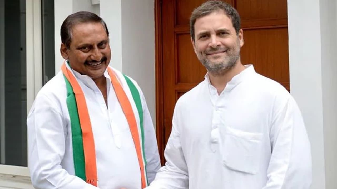 காங்கிரஸ் கட்சி தலைவர் பதவியை ராஜினாமா செய்தார் கிரண் குமார் ரெட்டி... பாஜகவில் சேரவுள்ளதாக தகவல்!!