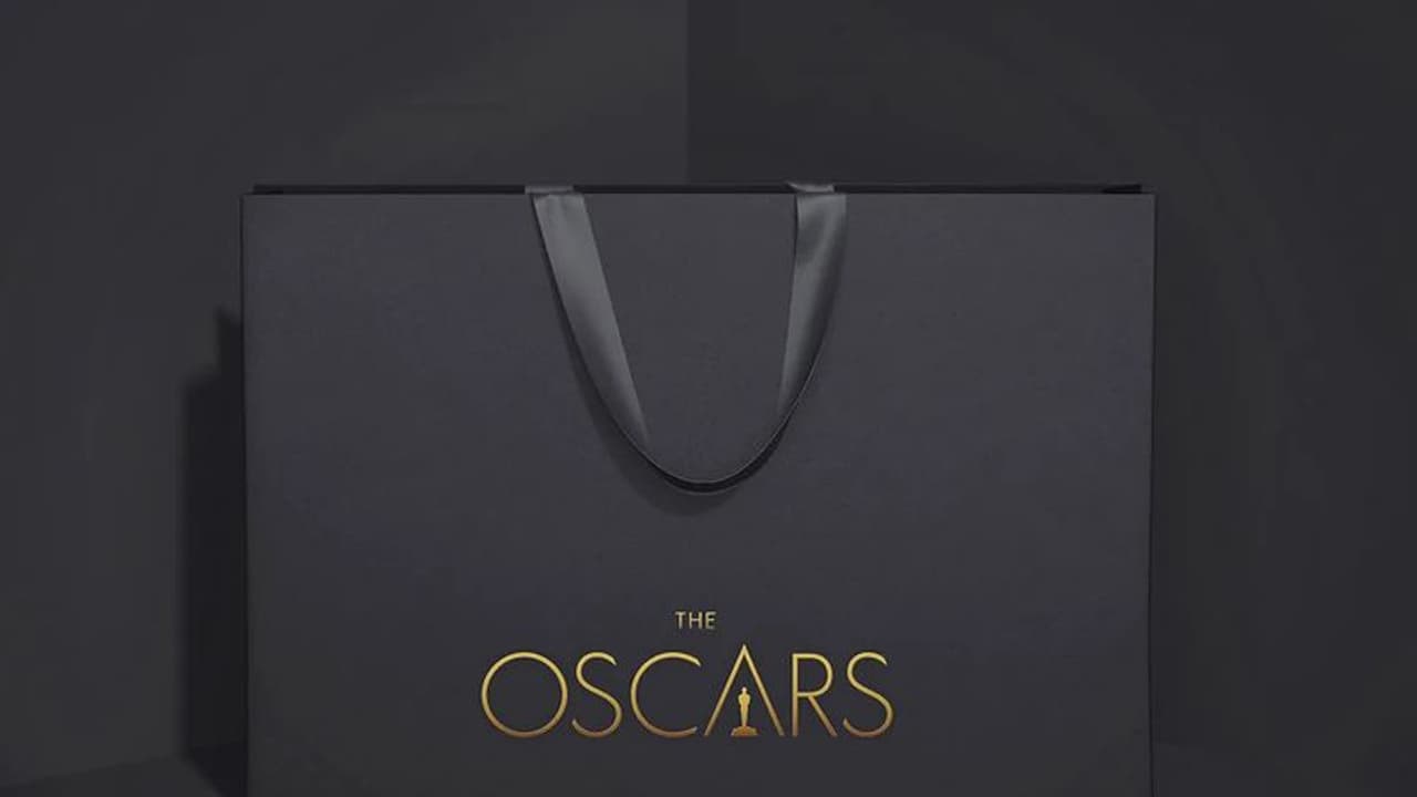Oscar 2023 Gift Bag: ஆஸ்கர் விருது பட்டியலில் இருந்தவர்களுக்கும் எக்கச்சக்க பரிசுகள்! என்னென்ன தெரியுமா? Oscar 2023 Gift Bag: ஆஸ்கர் விருது பட்டியலில் இருந்தவர்களுக்கும் எக்கச்சக்க பரிசுகள்! என்னென்ன தெரியுமா?