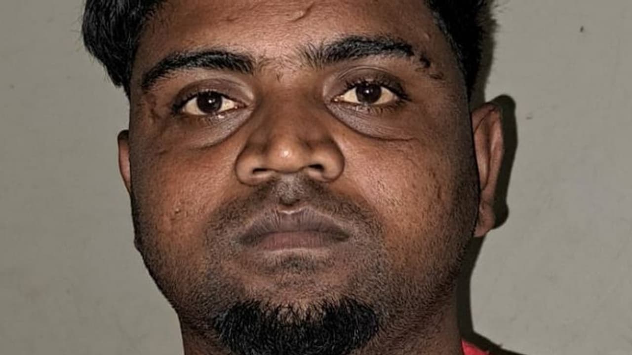 ಬೆಂಗಳೂರು: ಕಾರ್ಮಿಕರ ಸುಲಿದ ರೌಡಿ ಪಟಾಲಂ ಬಂಧನ ಬೆಂಗಳೂರು: ಕಾರ್ಮಿಕರ ಸುಲಿದ ರೌಡಿ ಪಟಾಲಂ ಬಂಧನ