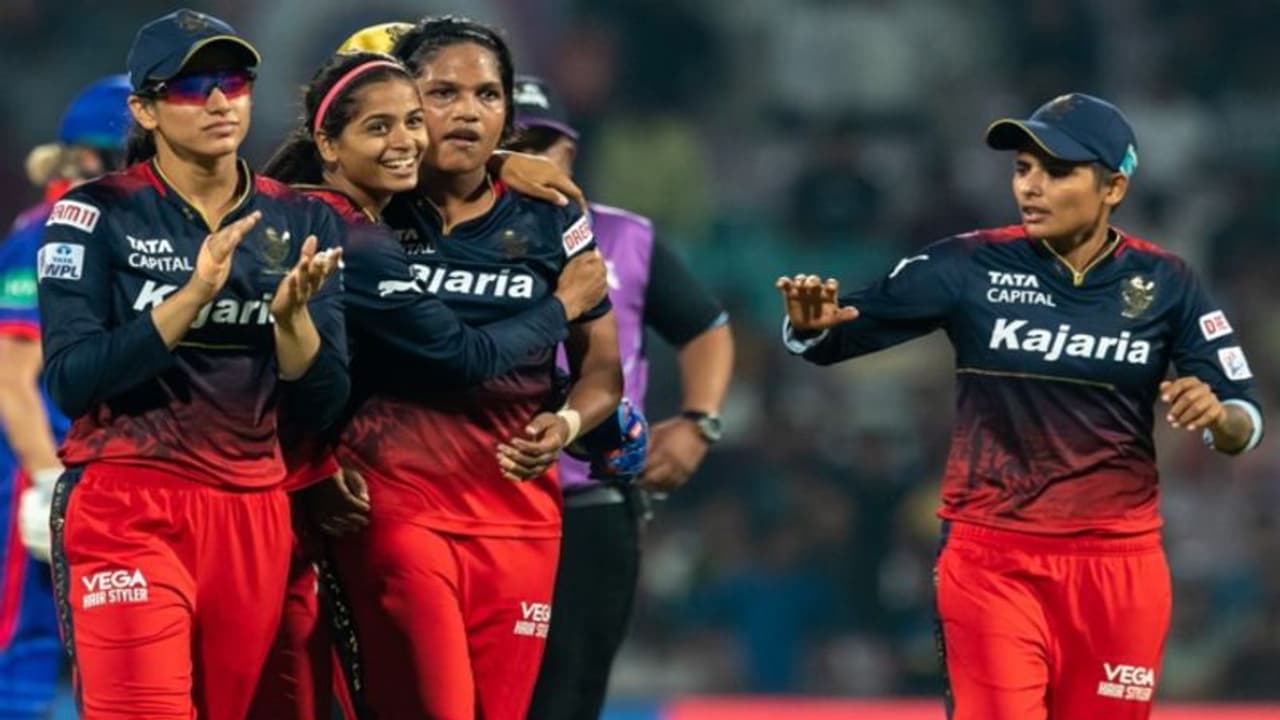 WPL 2023 5 ಪಂದ್ಯ ಸೋತ ಆರ್‌ಸಿಬಿ ವುಮೆನ್ಸ್‌ಗಿದೆ ಪ್ಲೇ ಆಫ್ ಚಾನ್ಸ್, ಇಲ್ಲಿದೆ ಸಂಪೂರ್ಣ ಲೆಕ್ಕಾಚಾರ!