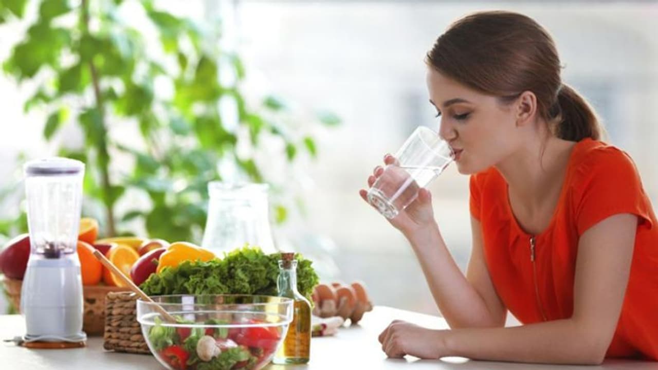 രോഗപ്രതിരോധശേഷി കൂട്ടാന്‍ പതിവായി കഴിക്കാം ഈ അഞ്ച് ഭക്ഷണങ്ങള്‍...