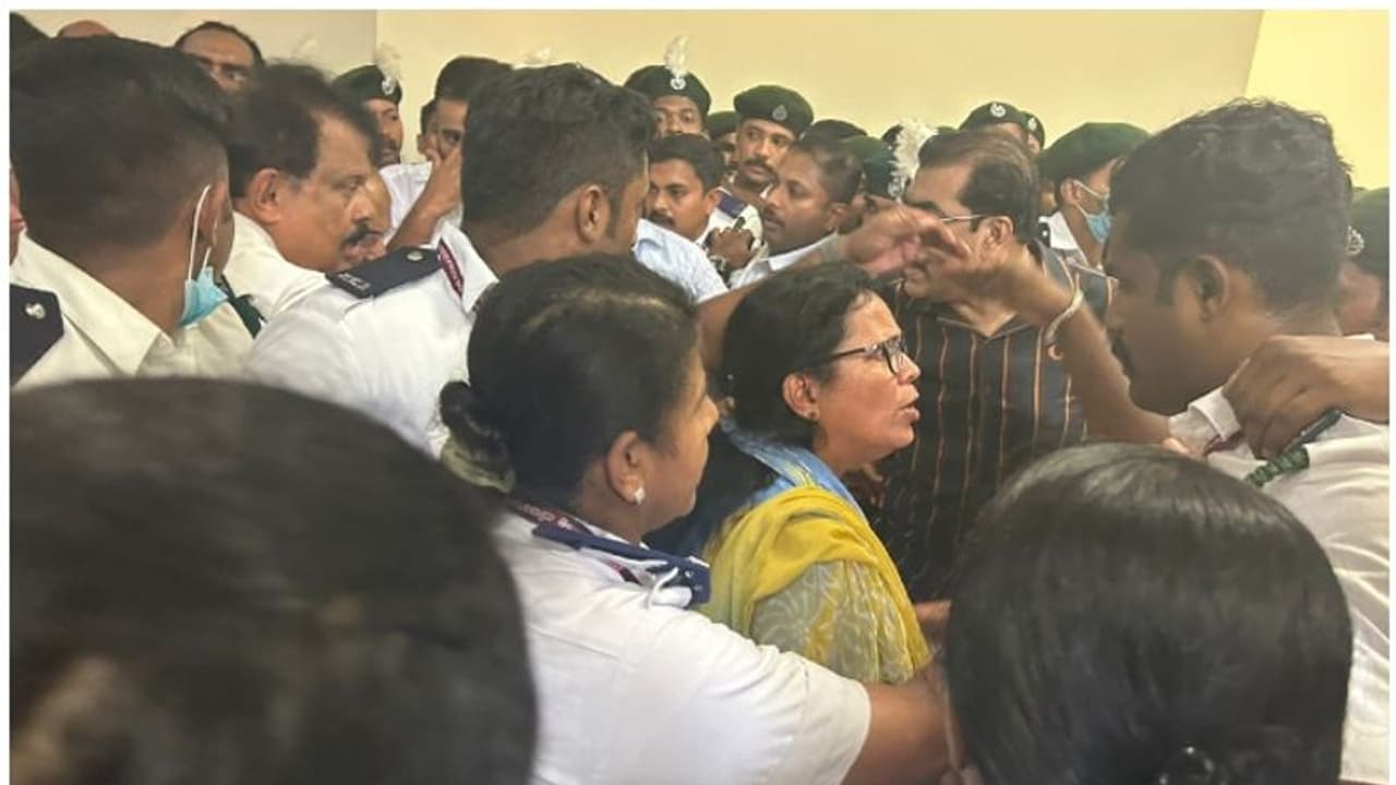 നിയമസഭയിലെ സംഘർഷം; അഞ്ച് പ്രതിപക്ഷ എംഎൽഎമാർ പരാതി നൽകി, യോഗം വിളിച്ച് സ്പീക്കർ