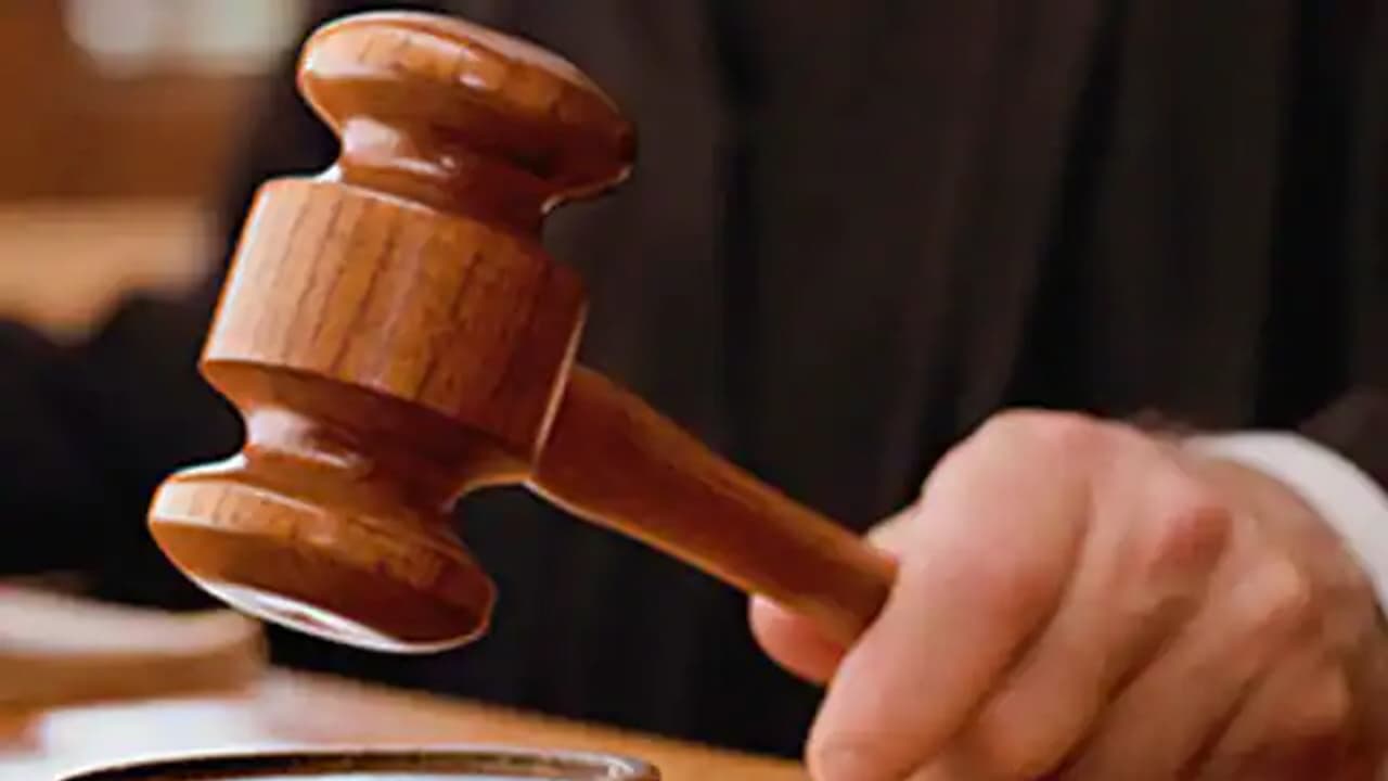 Living together does not mean yes to sex said Delhi High court Living together does not mean yes to sex said Delhi High court