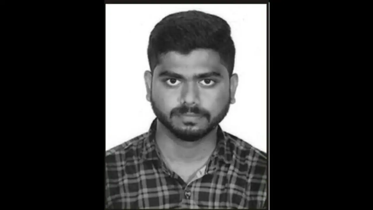 பரோட்டா சாப்பிட்டு படுத்த இன்ஜினியர் உயிரிழப்பு; பரோட்டா பிரியர்கள் அதிர்ச்சி பரோட்டா சாப்பிட்டு படுத்த இன்ஜினியர் உயிரிழப்பு; பரோட்டா பிரியர்கள் அதிர்ச்சி