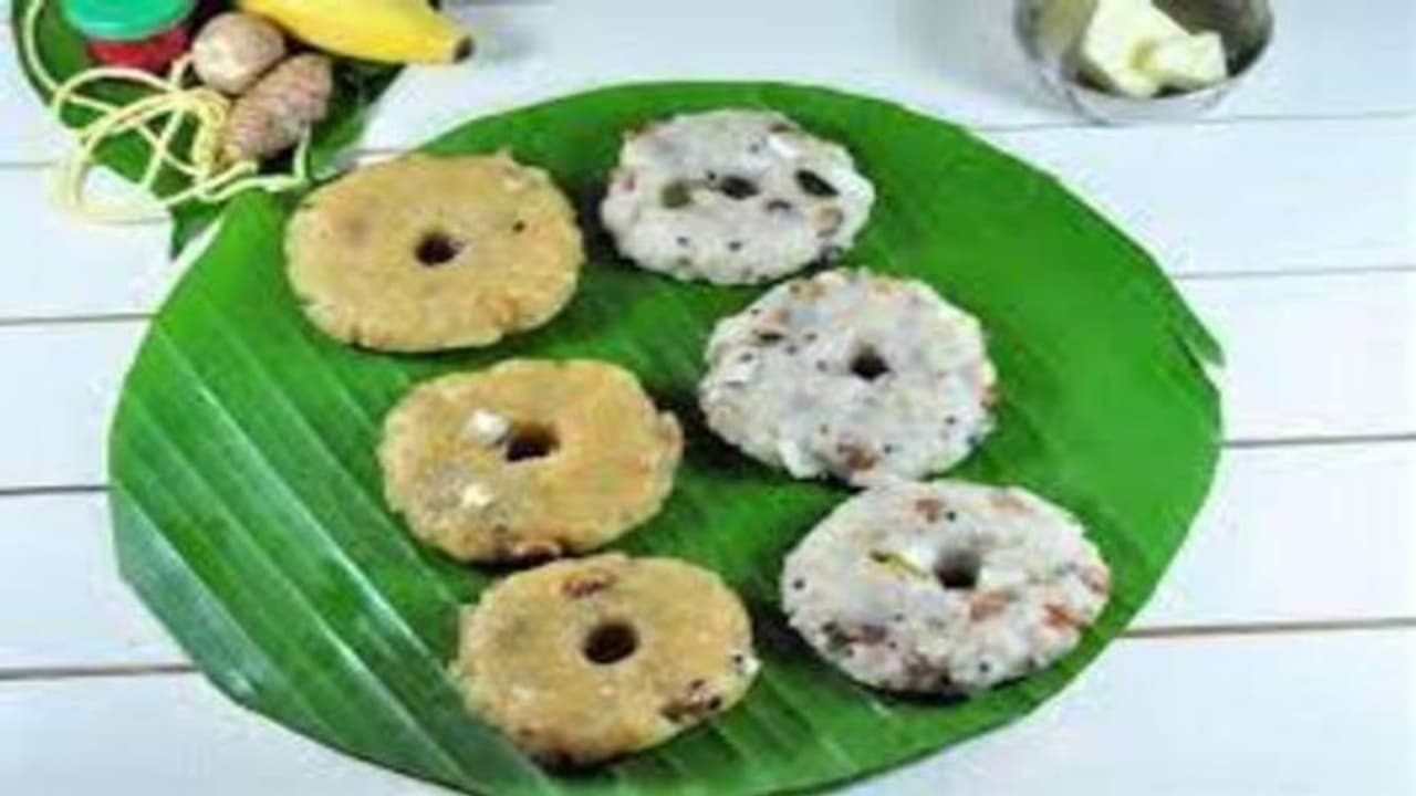 இன்று காரடையான் நோன்பிற்கு மாலை இந்த இனிப்பு அடையை நெய்வேத்தியமாக படைத்து வழிபடுங்க! இன்று காரடையான் நோன்பிற்கு மாலை இந்த இனிப்பு அடையை நெய்வேத்தியமாக படைத்து வழிபடுங்க!