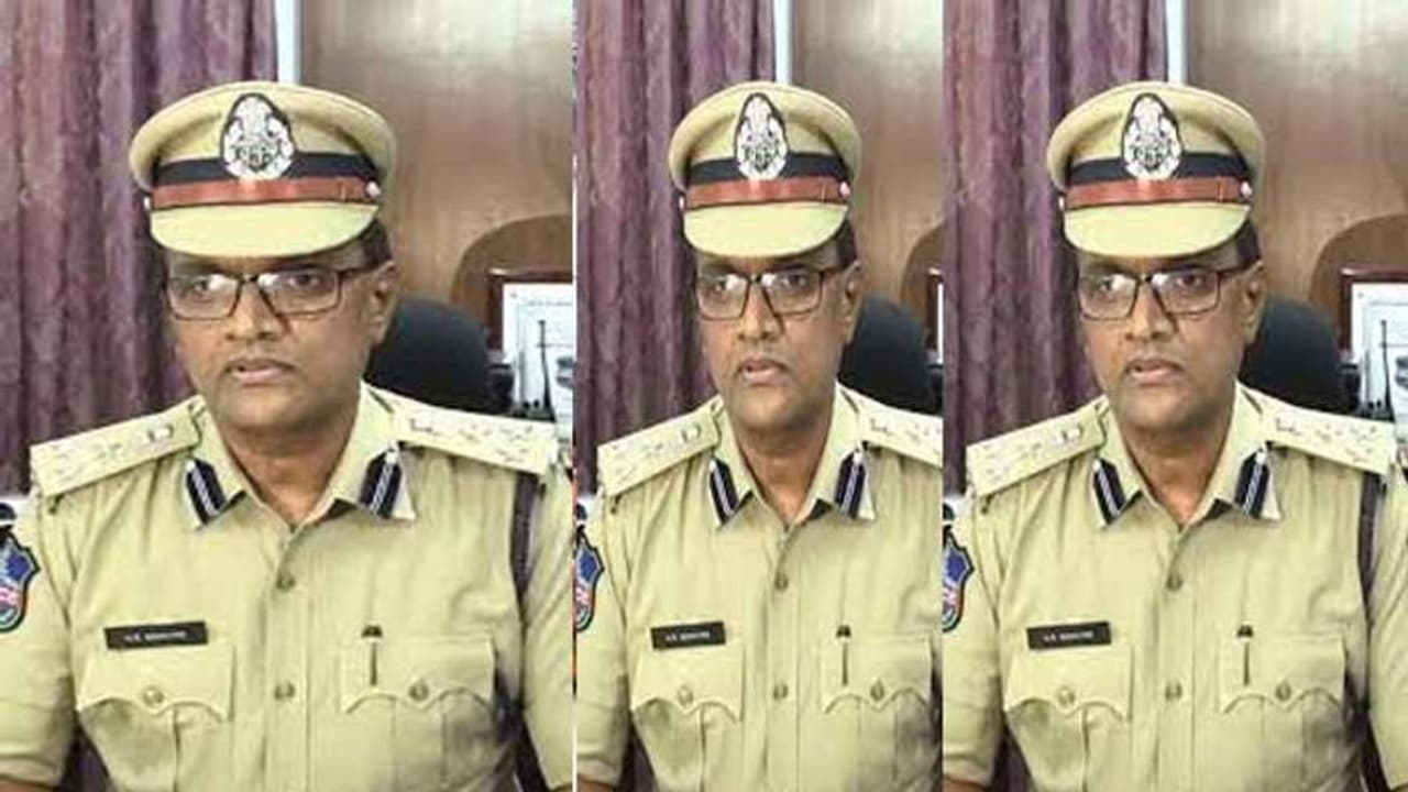 టీఎస్‌పీఎస్‌సీ ప్రశ్నాపత్రం లీక్ కేసును 10 రోజుల్లో కొలిక్కి తెస్తాం: సిట్ ఇంచార్జీ శ్రీనివాస్