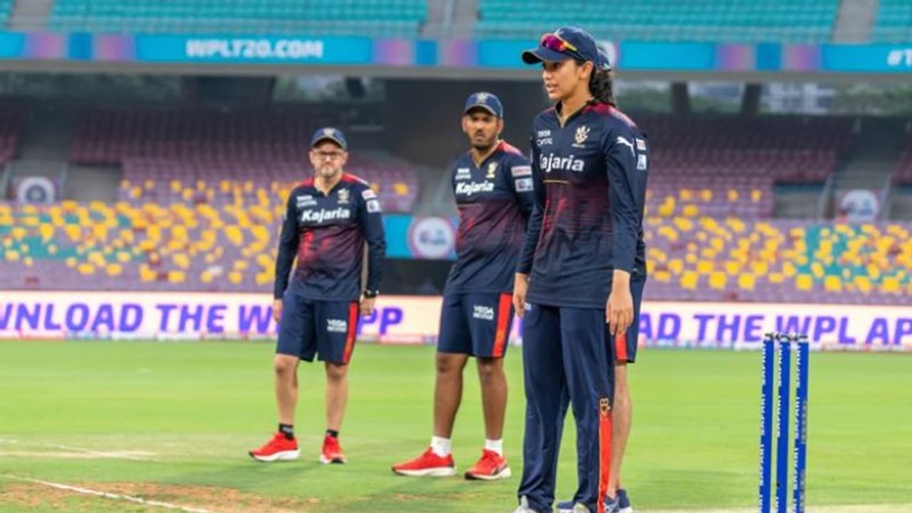 உள்ளேயா? வெளியேவா? ஆட்டத்தில் ஆர்சிபி; தோத்தா சீன் முடிஞ்சது! ஆர்சிபி பவுலிங்!