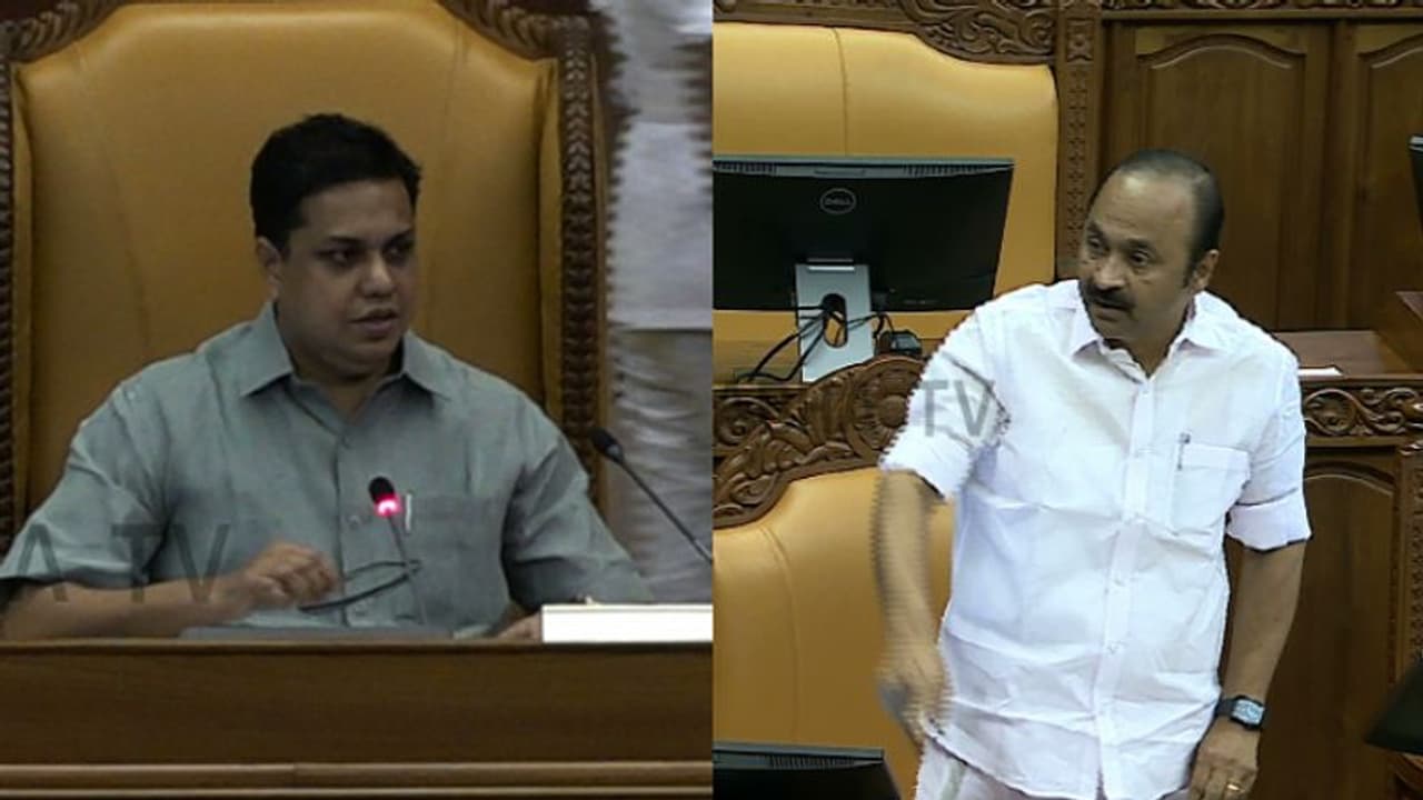 പരസ്പരം കുറ്റപ്പെടുത്തി സ്പീക്കറും പ്രതിപക്ഷവും; കലുഷിതമായി സഭ, നടപടികൾ വേഗത്തിലാക്കി ഇന്നത്തേക്ക് പിരിഞ്ഞു പരസ്പരം കുറ്റപ്പെടുത്തി സ്പീക്കറും പ്രതിപക്ഷവും; കലുഷിതമായി സഭ, നടപടികൾ വേഗത്തിലാക്കി ഇന്നത്തേക്ക് പിരിഞ്ഞു