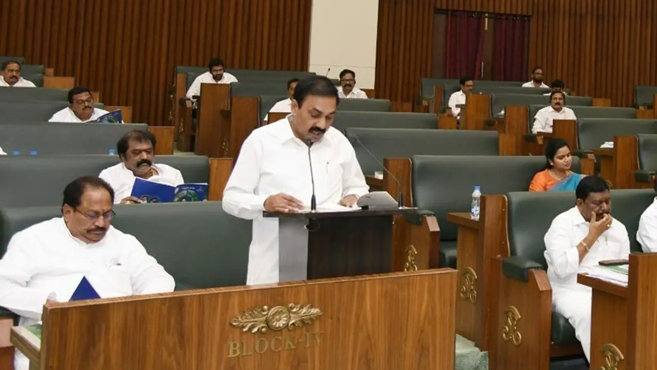 ఏపీ బడ్జెట్ 2023 24: వ్యవసాయ, అనుబంధ రంగాల బడ్జెట్ను ప్రవేశపెట్టిన మంత్రి కాకాణి.. ఏపీ బడ్జెట్ 2023 24: వ్యవసాయ, అనుబంధ రంగాల బడ్జెట్ను ప్రవేశపెట్టిన మంత్రి కాకాణి..