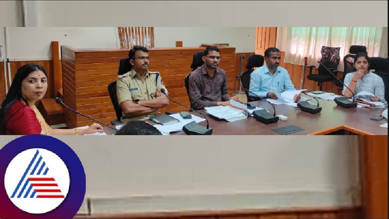 Udupi: ಚುನಾವಣೆ ನೀತಿ ಸಂಹಿತೆ ಹಿನ್ನೆಲೆ, ಶಸ್ತಾಸ್ತ್ರಗಳ ಠೇವಣಿಗೆ ಜಿಲ್ಲಾಧಿಕಾರಿ ಸೂಚನೆ