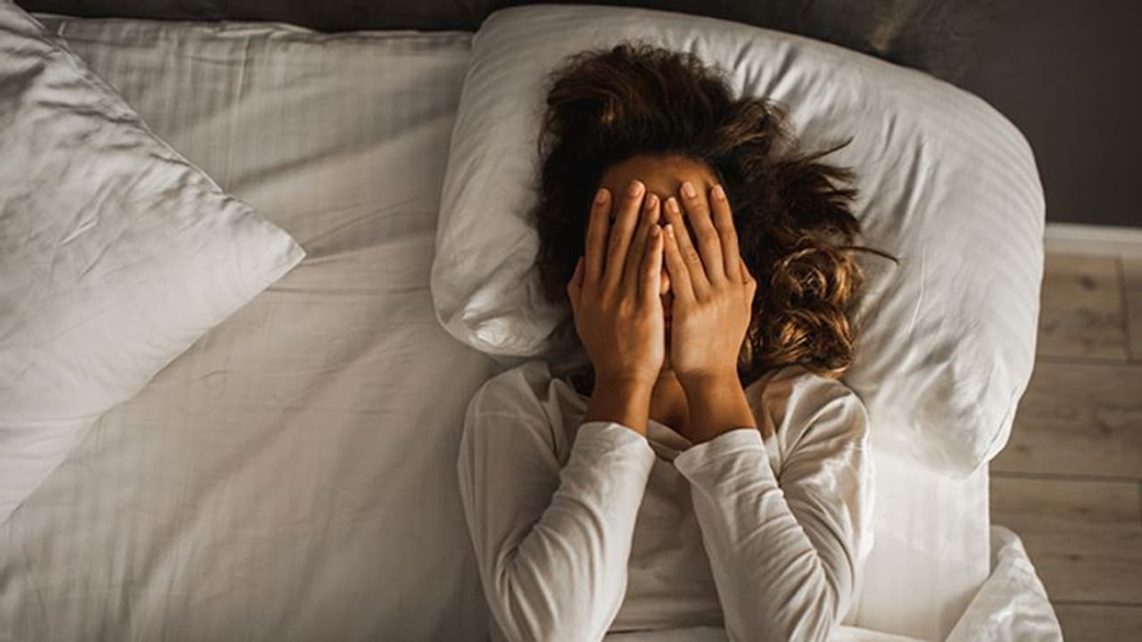 ഉറക്കക്കുറവ് ഡിമെൻഷ്യയ്ക്കുള്ള സാധ്യത വർദ്ധിപ്പിക്കുന്നു : പഠനം ഉറക്കക്കുറവ് ഡിമെൻഷ്യയ്ക്കുള്ള സാധ്യത വർദ്ധിപ്പിക്കുന്നു : പഠനം