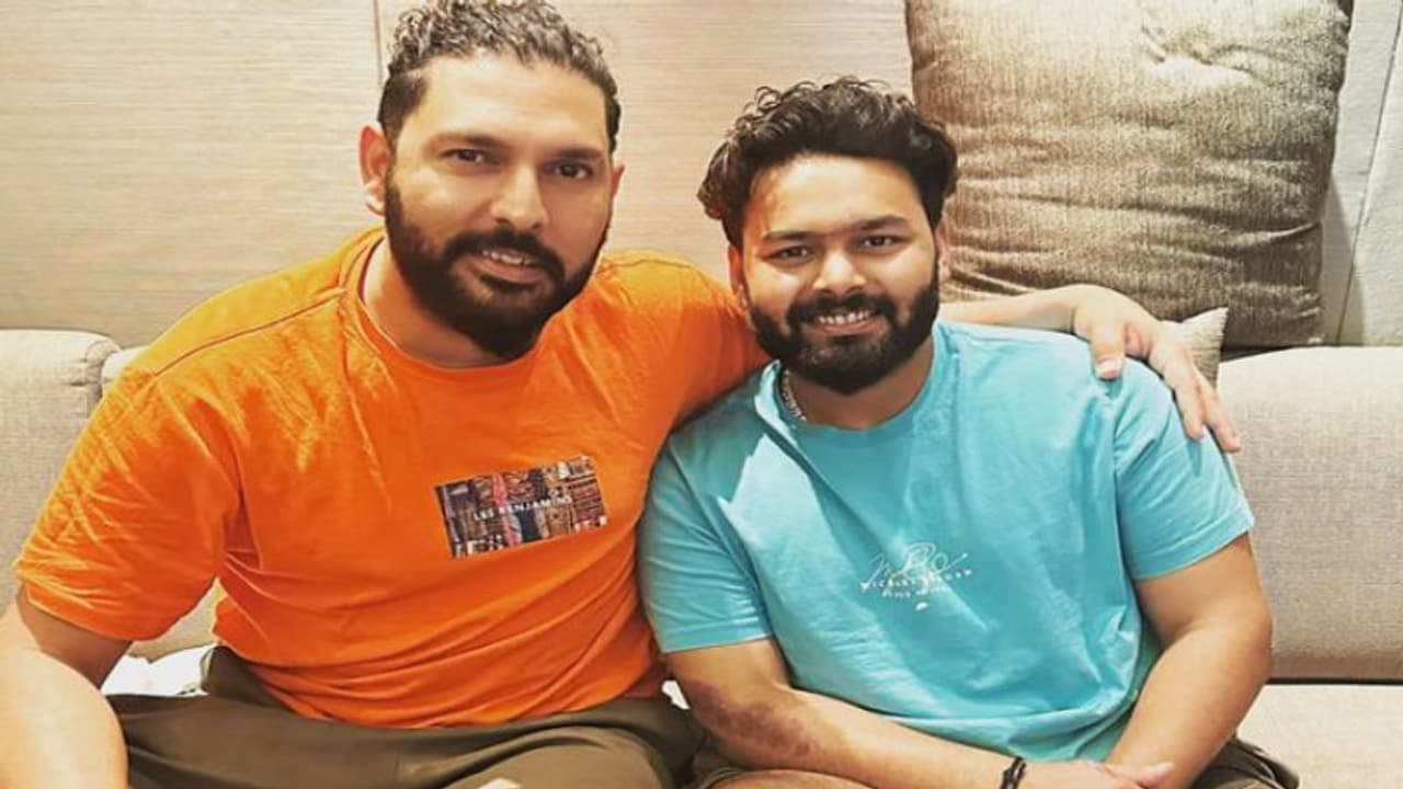 சாம்பியன் மீண்டும் வருவார் ரிஷப் பண்ட் தோள் மீது கை போட்டு ஹாயாக அமர்ந்து பேசிய யுவராஜ் சிங்!