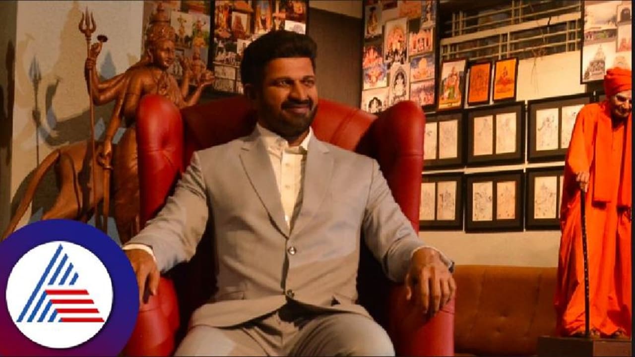 Puneeth Rajkumar Birthday: ಅಪ್ಪು ಅಭಿಮಾನಿಯಿಂದ Silicon statue ನಿರ್ಮಾಣ: ಫ್ಯಾನ್ಸ್ಗೆ ಖುಷಿ ಅಳು ಒಟ್ಟೊಟ್ಟಿಗೆ! Puneeth Rajkumar Birthday: ಅಪ್ಪು ಅಭಿಮಾನಿಯಿಂದ Silicon statue ನಿರ್ಮಾಣ: ಫ್ಯಾನ್ಸ್ಗೆ ಖುಷಿ ಅಳು ಒಟ್ಟೊಟ್ಟಿಗೆ!