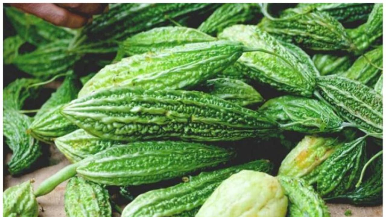 കയ്‌പ്പാണെങ്കിലും കഴിക്കാൻ മടിക്കരുത് ; അറിയാം പാവയ്ക്കയുടെ ആരോ​ഗ്യ​ഗുണങ്ങൾ 