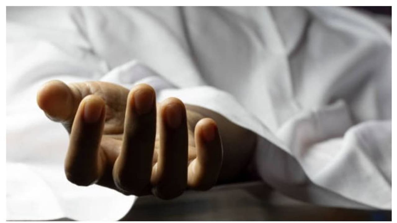 വാക്കുതർക്കത്തിനിടെ സുഹൃത്ത് തള്ളി വീഴ്ത്തി, വീണത് മരക്കുറ്റിയിലേക്ക്; ചികിത്സയിലായിരുന്ന യുവാവ് മരിച്ചു