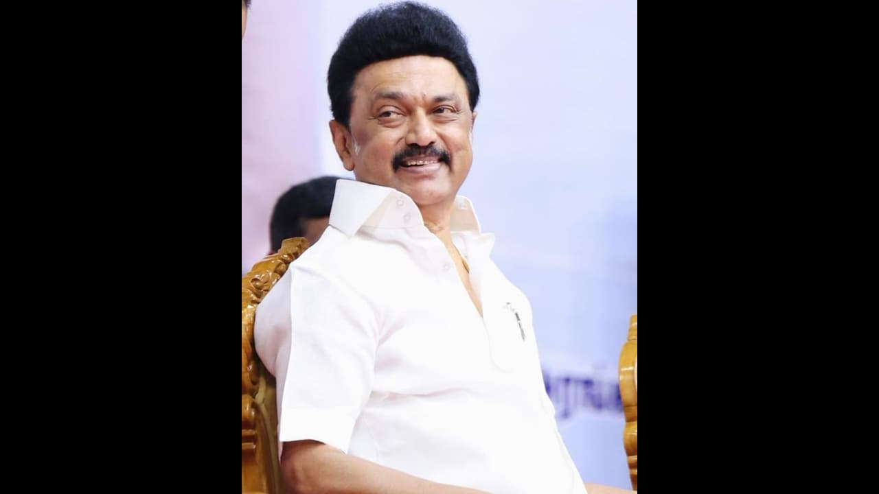 ஸ்டாலின் சொத்து மதிப்பு என்ன? முதல்வர்களின் சொத்து விவரத்தை வெளியிட்டது ஏஆர்டி அறிக்கை ஸ்டாலின் சொத்து மதிப்பு என்ன? முதல்வர்களின் சொத்து விவரத்தை வெளியிட்டது ஏஆர்டி அறிக்கை