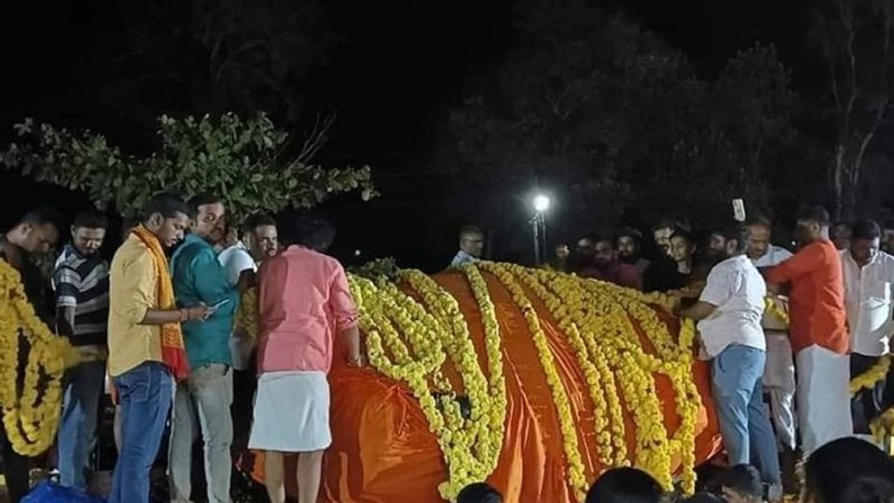 ಅಯೋಧ್ಯೆ ರಾಮಲಲ್ಲಾ ಮೂರ್ತಿ ಕೆತ್ತನೆಗೆ ಕಾರ್ಕಳ ಕೃಷ್ಣಶಿಲೆ ರವಾನೆ