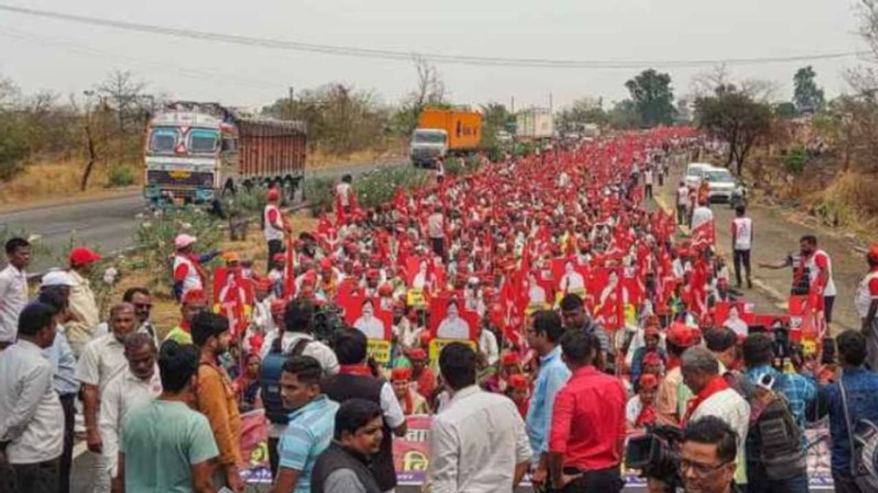 അവകാശങ്ങൾക്കായി പൊരുതി നടന്നു; ലോങ് മാർച്ചിനിടെ കർഷകൻ മരിച്ചു