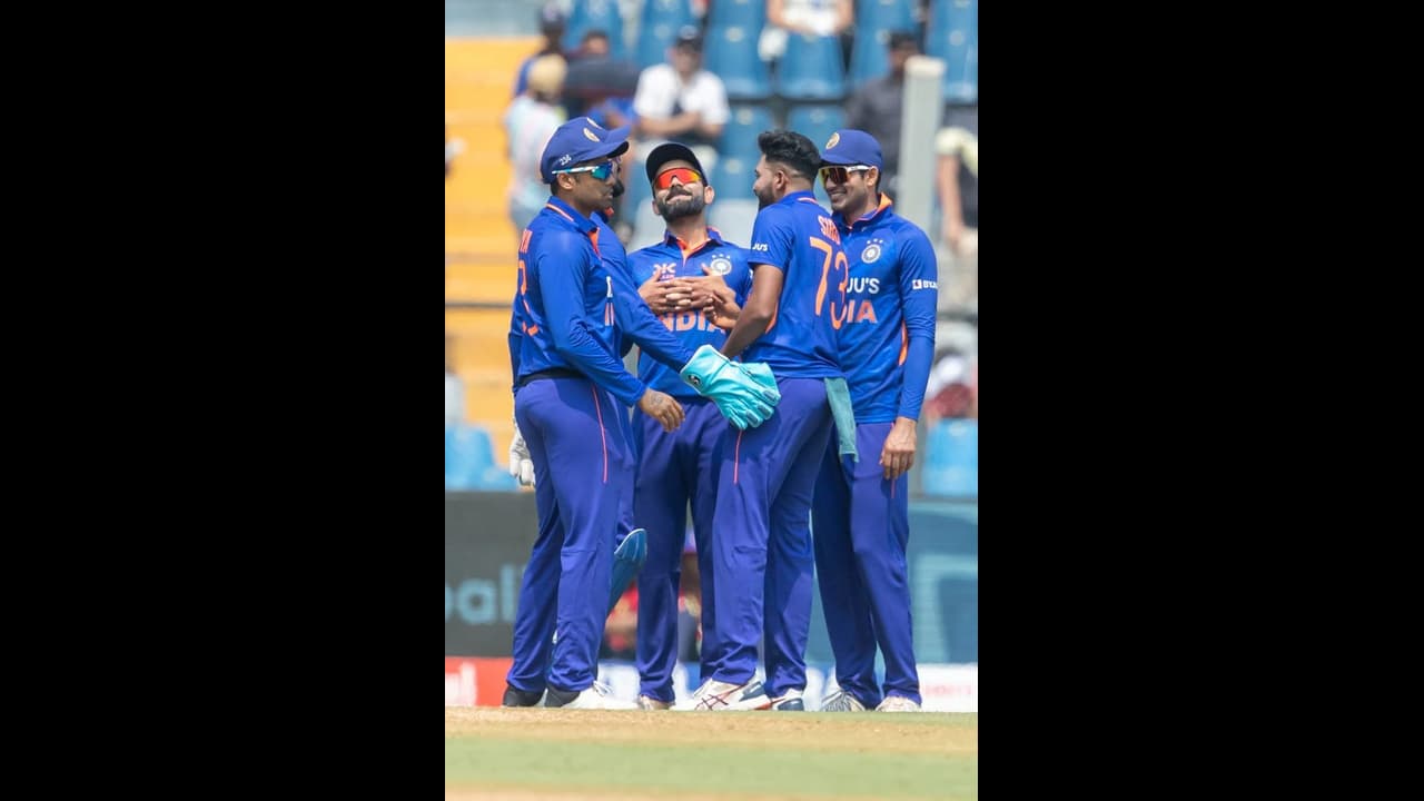 പരമ്പര പിടിക്കാന്‍ ഇന്ത്യയും ഓസീസും, ചെന്നൈ ഏകദിനത്തില്‍ ഓസ്ട്രേലിയക്ക് നിര്‍ണായക ടോസ്; ടീം അറിയാം